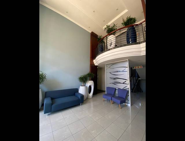 252M² OFFICE TO LET IN BRYANSTON
